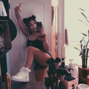 Meet your Posher, Ray